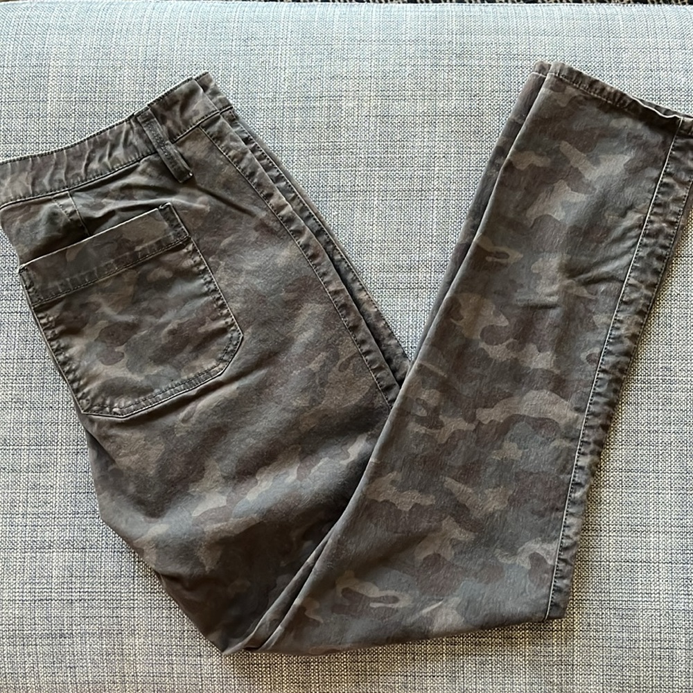 GAP camo pants, size 8
